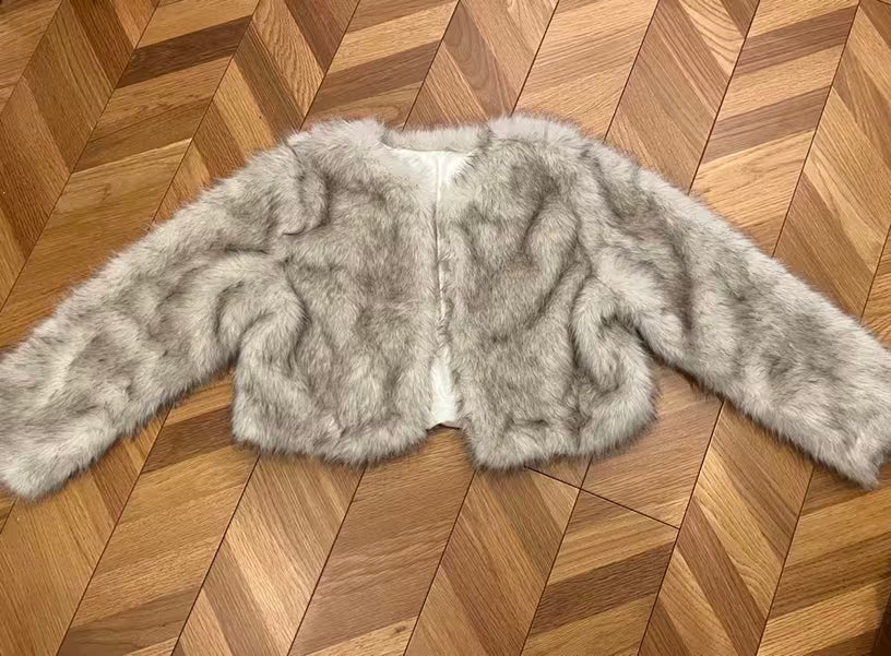 Chaqueta Faux Fur Gris Crop Oversized